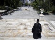 greek-orthodox-priest